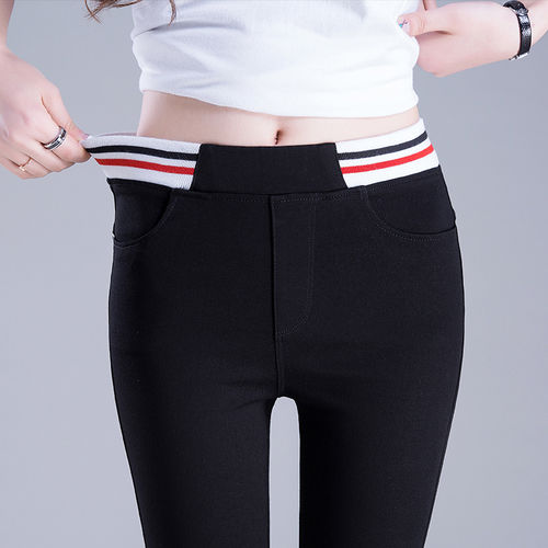 35岁闺蜜特会穿，紧身裤只穿有型的，凸显凹凸曲线，性感显腿长