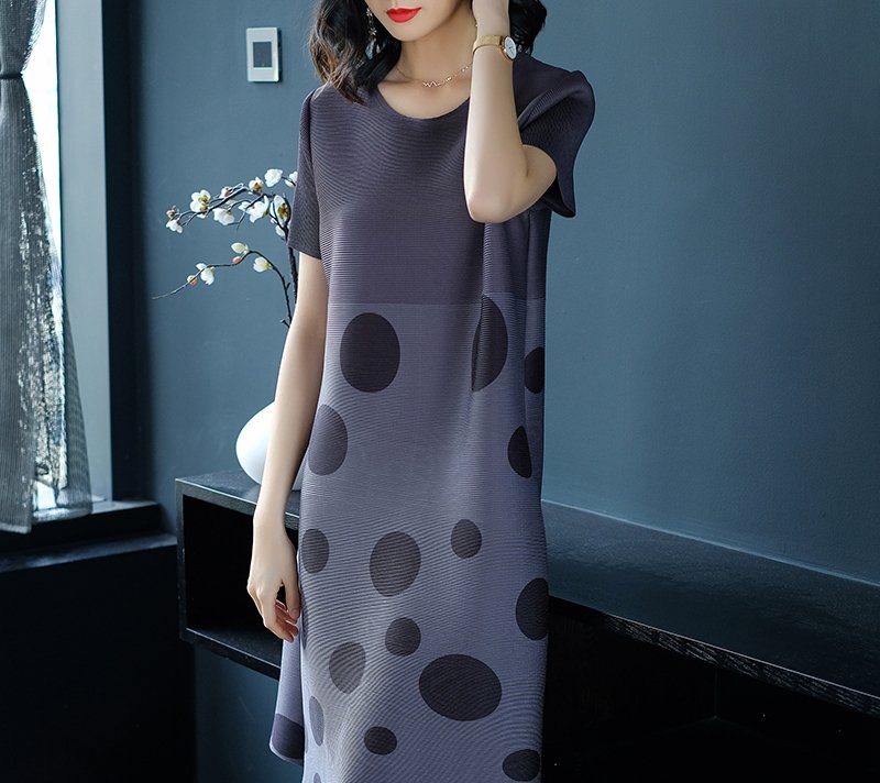 中国造“A字裙”火爆来袭，穿着和老公去度假，便宜美的仙女一样