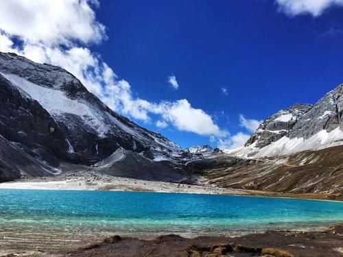 最美的情话不是要和你慢慢变老，而是我要带你去一次稻城亚丁