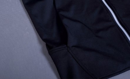 健身的女人就是不一样，瞧瞧下图女人这穿法，你可能会受不了