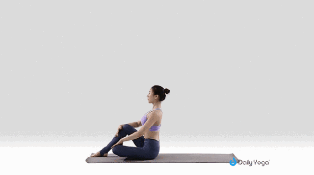 最美辣妈爱上健身，在线颜值加上性感小蛮腰让人不敢相信她生过娃