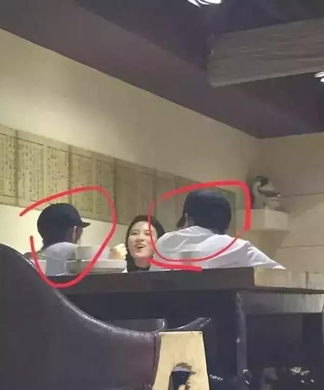 赵丽颖小腹凸起节奏太快 网友：有图有真相还是不太相信？