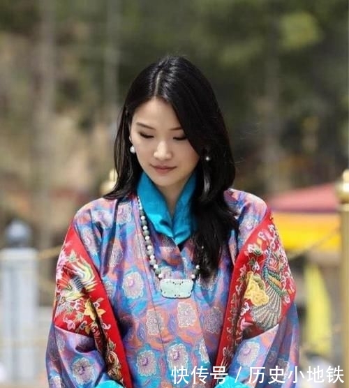 佩玛：怀了二胎也不愿意脱下，还命人在鞋上绣花，30岁不丹王后痴迷高跟鞋