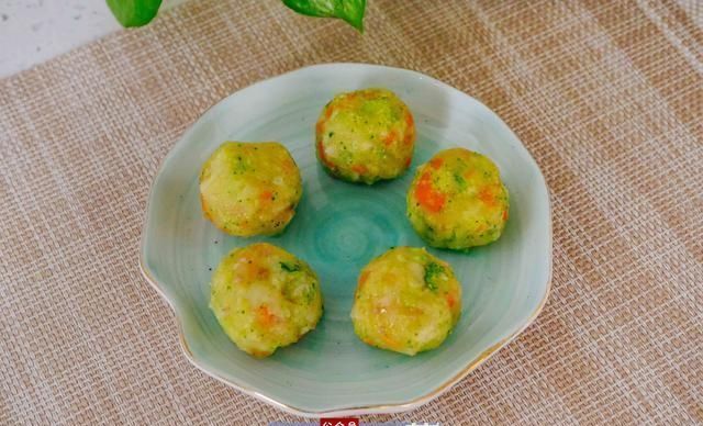  [用勺子]节后宝宝脾胃差？开年就该这样吃~宝宝辅食