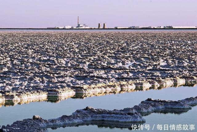 中国最奇怪的湖泊，干涸了30多年，如今却突然“起死回生”