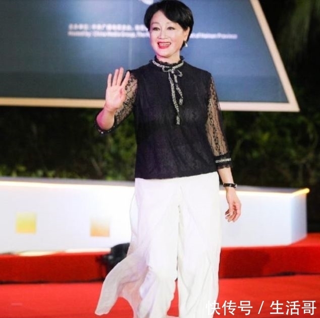 『 生图』水桶腰臃肿藏不住, 不老女神生图皱纹脸垮，65岁赵雅芝红毯大翻车!