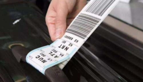 终于知道乘客下飞机后为何不撕行李“标签”了,原来还有这好处,