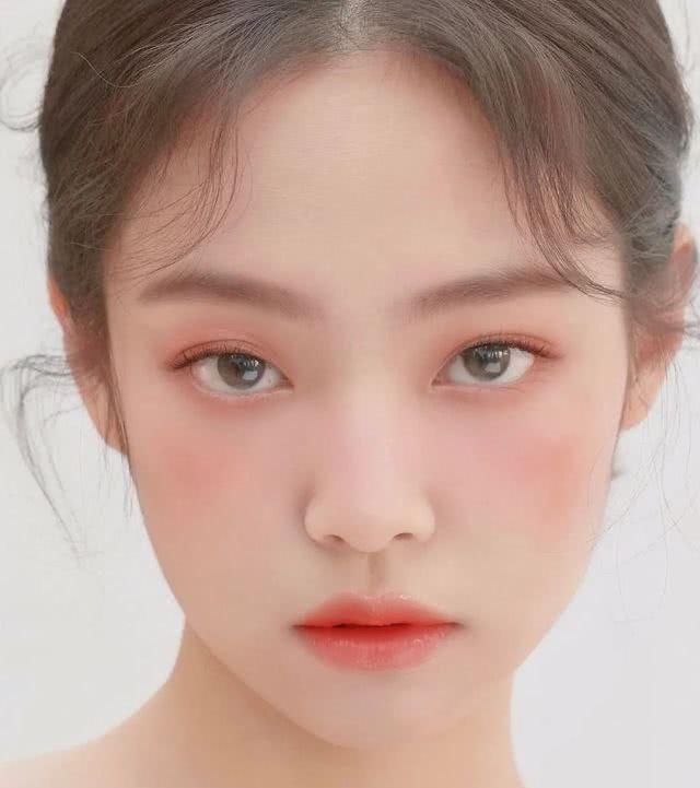  「化妆」会化妆和不会化妆的女生，差距到底有多大？