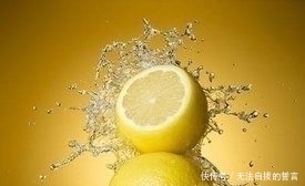  【加热】生活小窍门：难撕的标签、透明胶，加热发软后，轻轻撕下即可