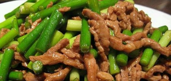 肉类食物■不管炒啥肉,别用淀粉腌制,换成“它”,肉质鲜嫩爽滑无腥味