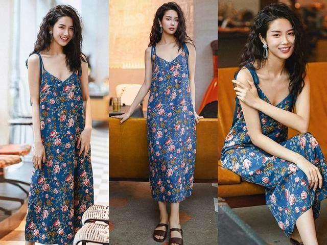 2018年夏季最流行“开满花”吊带连衣裙，穿上身简直美翻了！