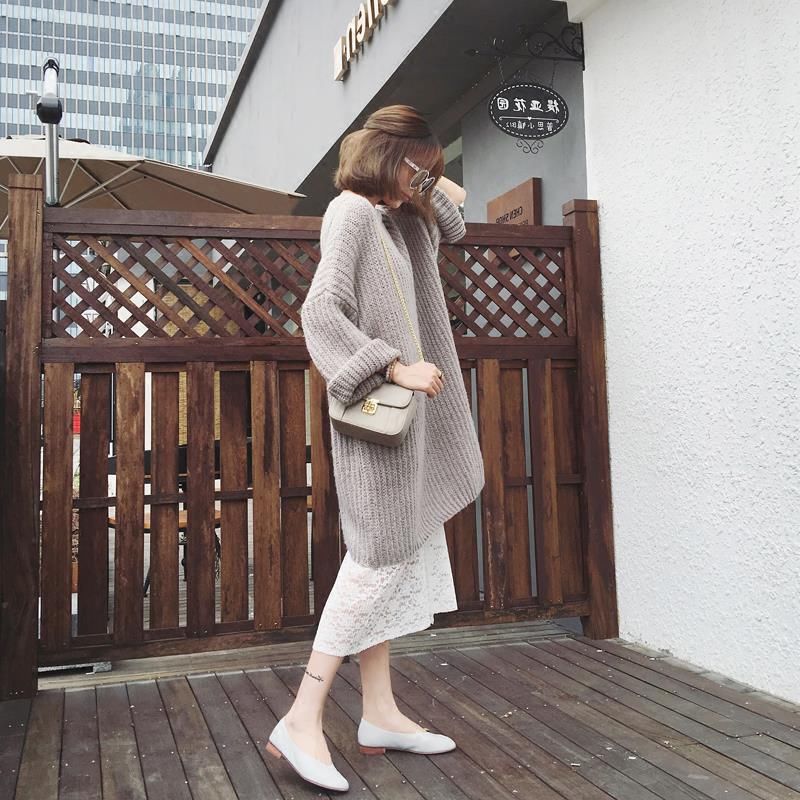 天呐,表姐太会穿了,穿这种包臀裙出门,女人味十足,超美嫩