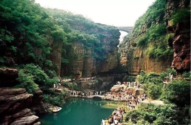 我国唯一一个破产的5A景区，景区负债8亿仍开放，矿泉水只卖1元