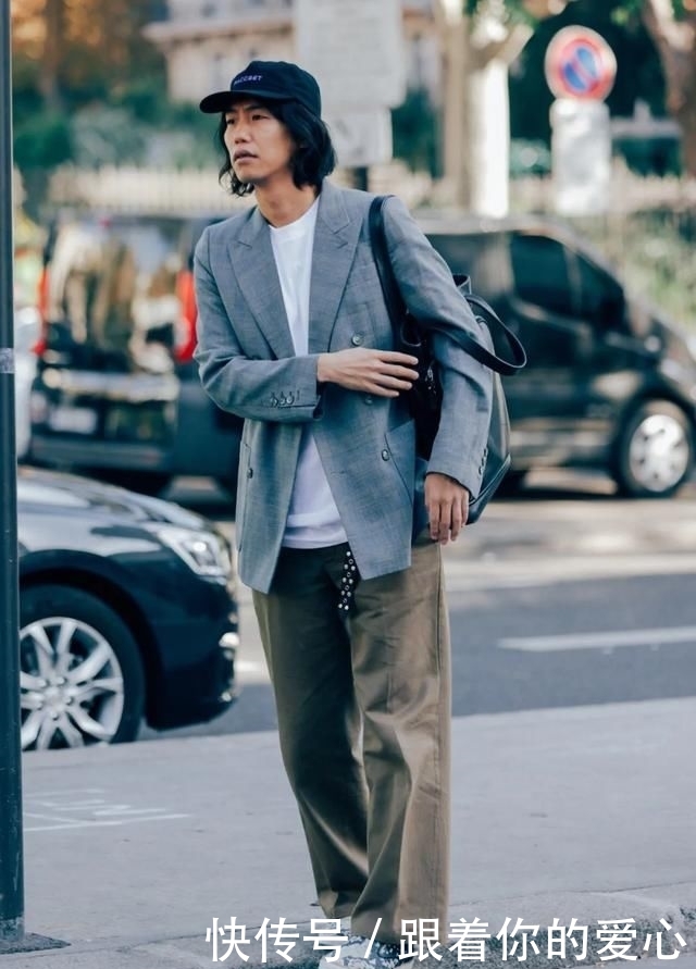 『 叠穿风格』在春天征服了所有姑娘,以“帽”取人的我