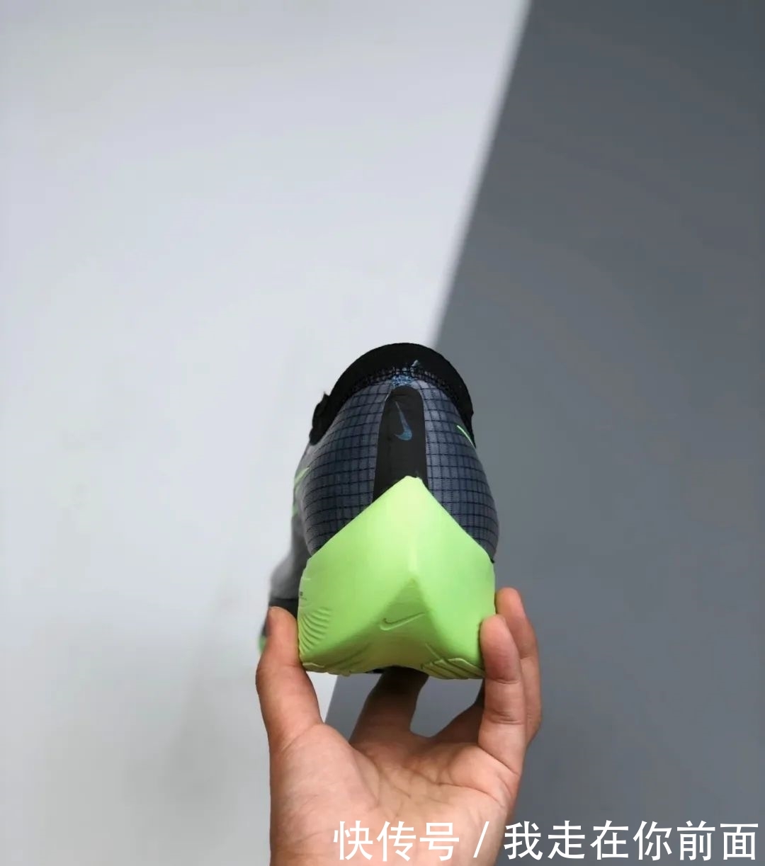  #跑鞋#内置全掌碳板，性能满分！Nike ZoomX NEXT 专业训练跑鞋开箱测评！