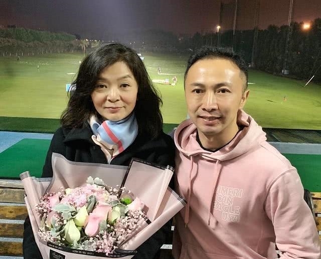 真爱后@周润发挚爱陈玉莲:本是一代玉女,错失真爱后先出柜、后出家