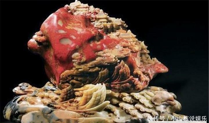 湖北老人花1千买到鸡血石, 上刻九龙戏珠, 如今价值500万