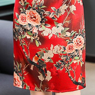 有一种裙子叫“旗袍”，搭配高跟鞋，比传统旗袍更显气质