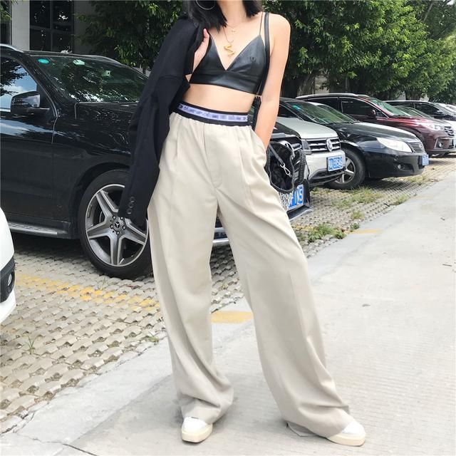 唐嫣为了显高，裤子把鞋完全遮住了！