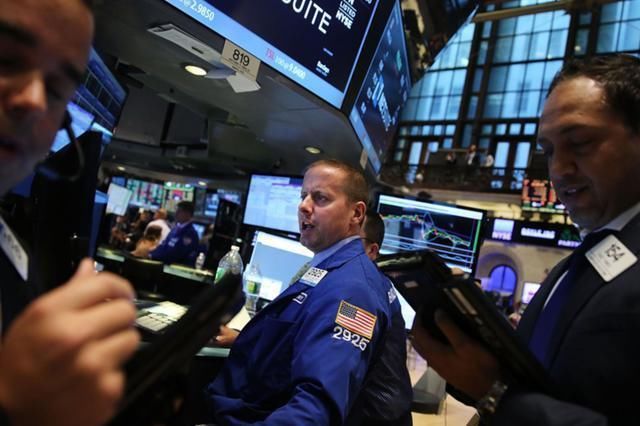 中国大举减持美债后，10大债权人继续抛售，美元或正露出“底牌”