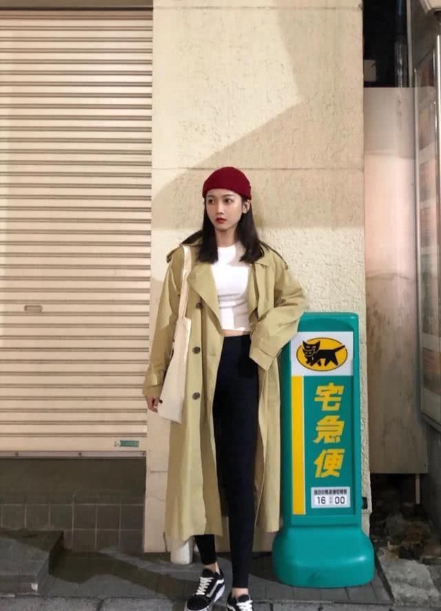  『精致』很“撩人”的风衣穿搭示范，简约精致又时髦好看