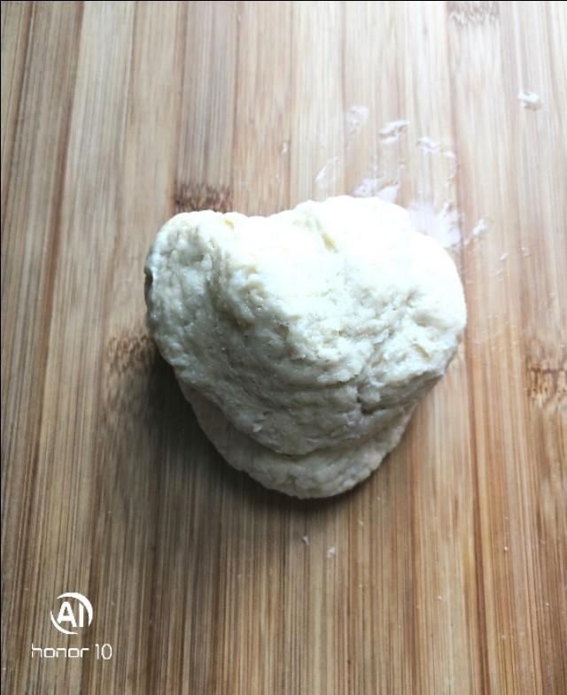绿豆沙@绿豆沙面包,朴素的外表,喧软香甜,吃了还想吃
