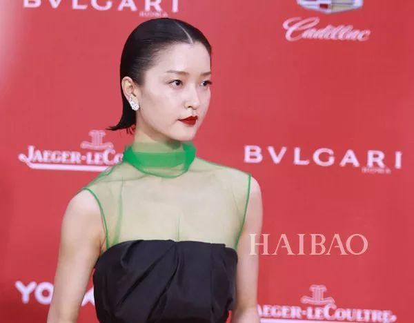 围观| 唐嫣美出新高度，林允少女感全无?6月女星妆容你Pick谁