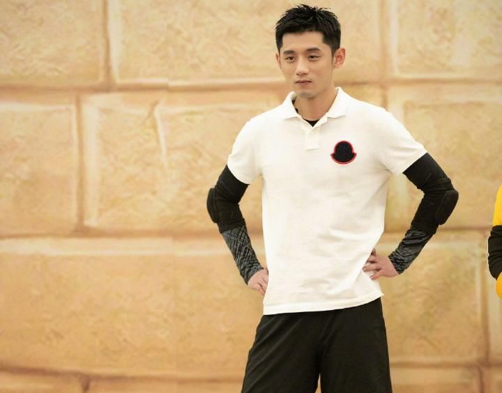 「 宁泽涛」宁泽涛傍富婆，事有反转原来是虚假消息，心酸？奥运冠军被包养