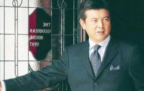 日复一日 精益求精 66岁三浦友和近照流出 帅气不减当年 扬言靠妻子吃软饭 追星族 黑板报 整容说文库