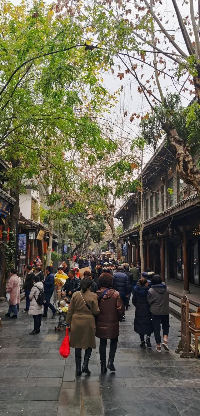 第4次来成都,对这些地方还是念念不忘,这家店居然敢说排队25年