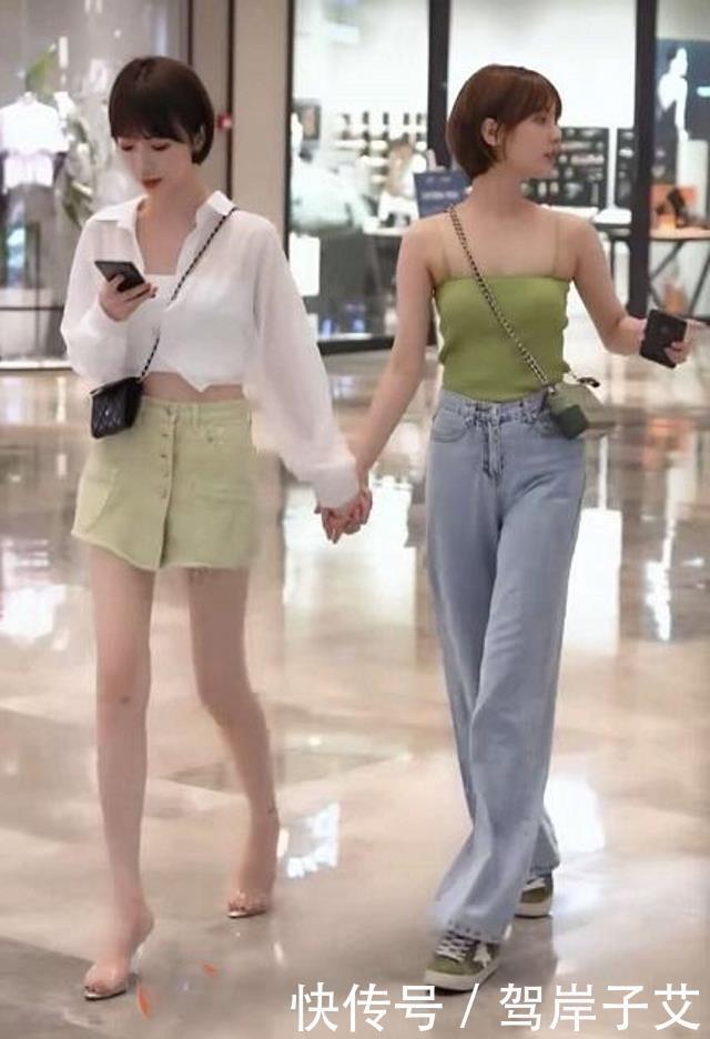 小腿|路人街拍:美女露出一截穿着肉色丝袜的小腿,性感大气