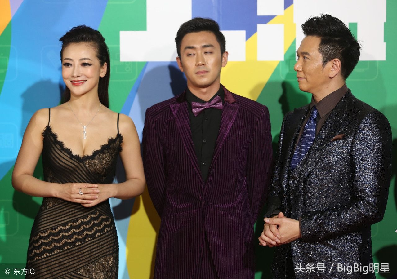 陈紫函现身活动，时尚打扮，网友:她的裙子真漂亮!