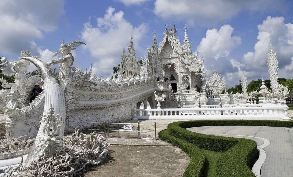 世界上最大的夜市，从义乌进货，价格翻倍，都被中国游客买回去了