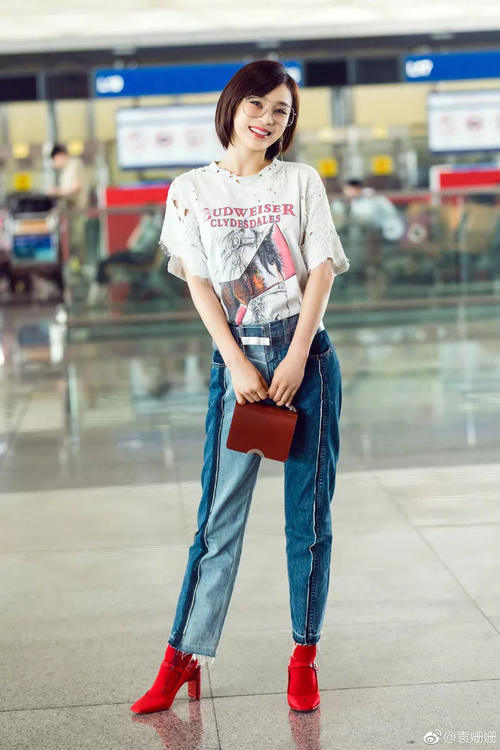 《幻乐之城》就是王菲带领的大型时装秀