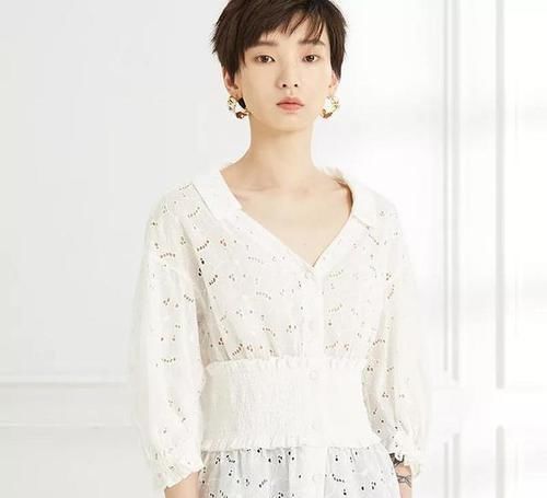  『气质』小个子女生如何穿搭？提升腰线显气质又时髦，你也能有大长腿