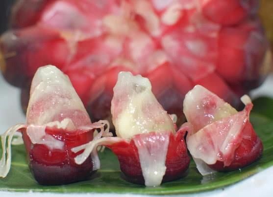  【种植】农民种植浑身是“雹”的水果，1斤卖到50元，你吃过没？