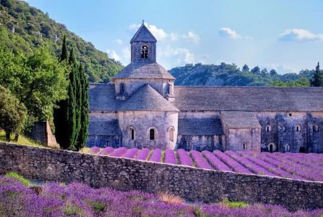 女人一定要去的12个旅行地，争取每年去一个，可好？