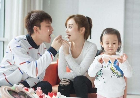 贾乃亮发声明,求媒体不要再伤害李小璐,受到网友力挺