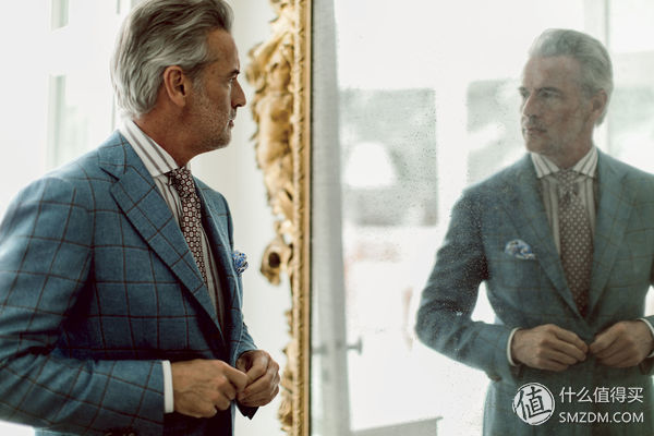 休闲和商务西服的区别