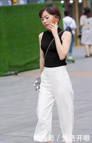  『气质』街拍美女：身材曼妙的的小姐姐，紧身牛仔裤穿搭，更有立体感！