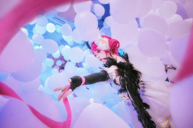 王者荣耀:乔妹天鹅之梦COS，小乔终于穿出御女范了!