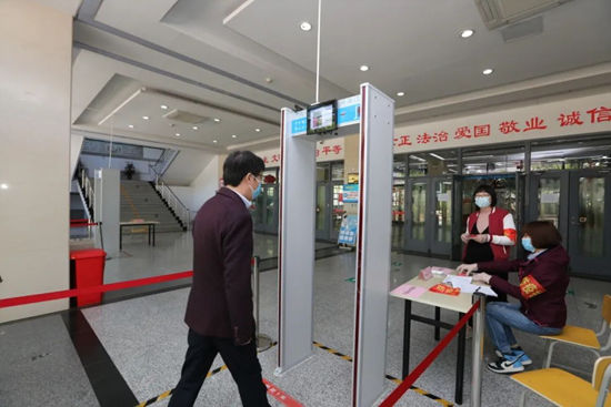  教职@天津职业大学复工首日 合力确保开学安全平稳有序