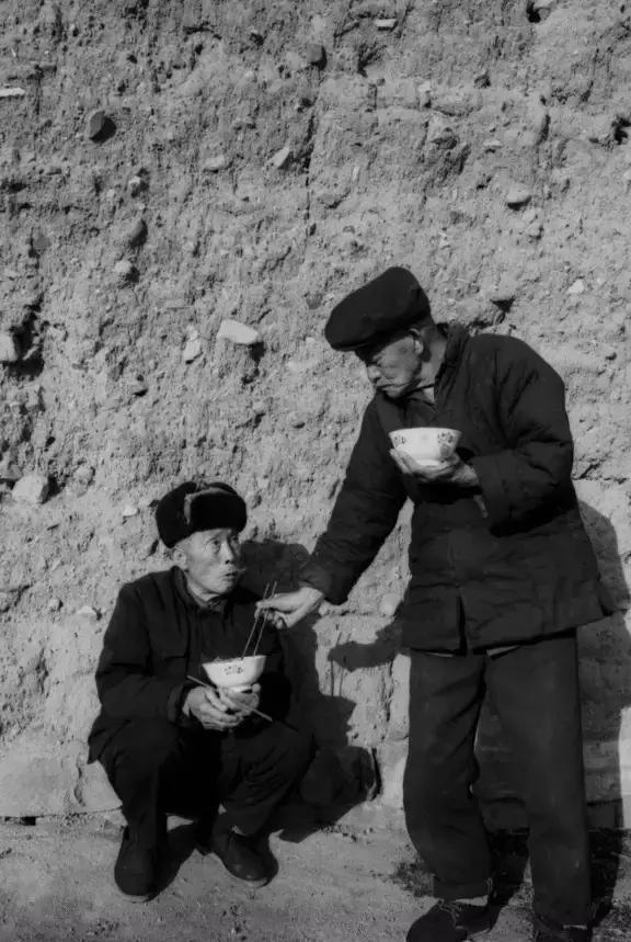  [照片]在义门,一组农村30年前吃饭的老照片!看完莫名感伤!