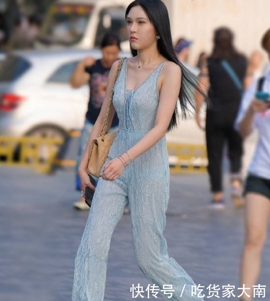 [气质]老六街拍集简约又时尚的连体裤，让小姐姐秒变气质女神