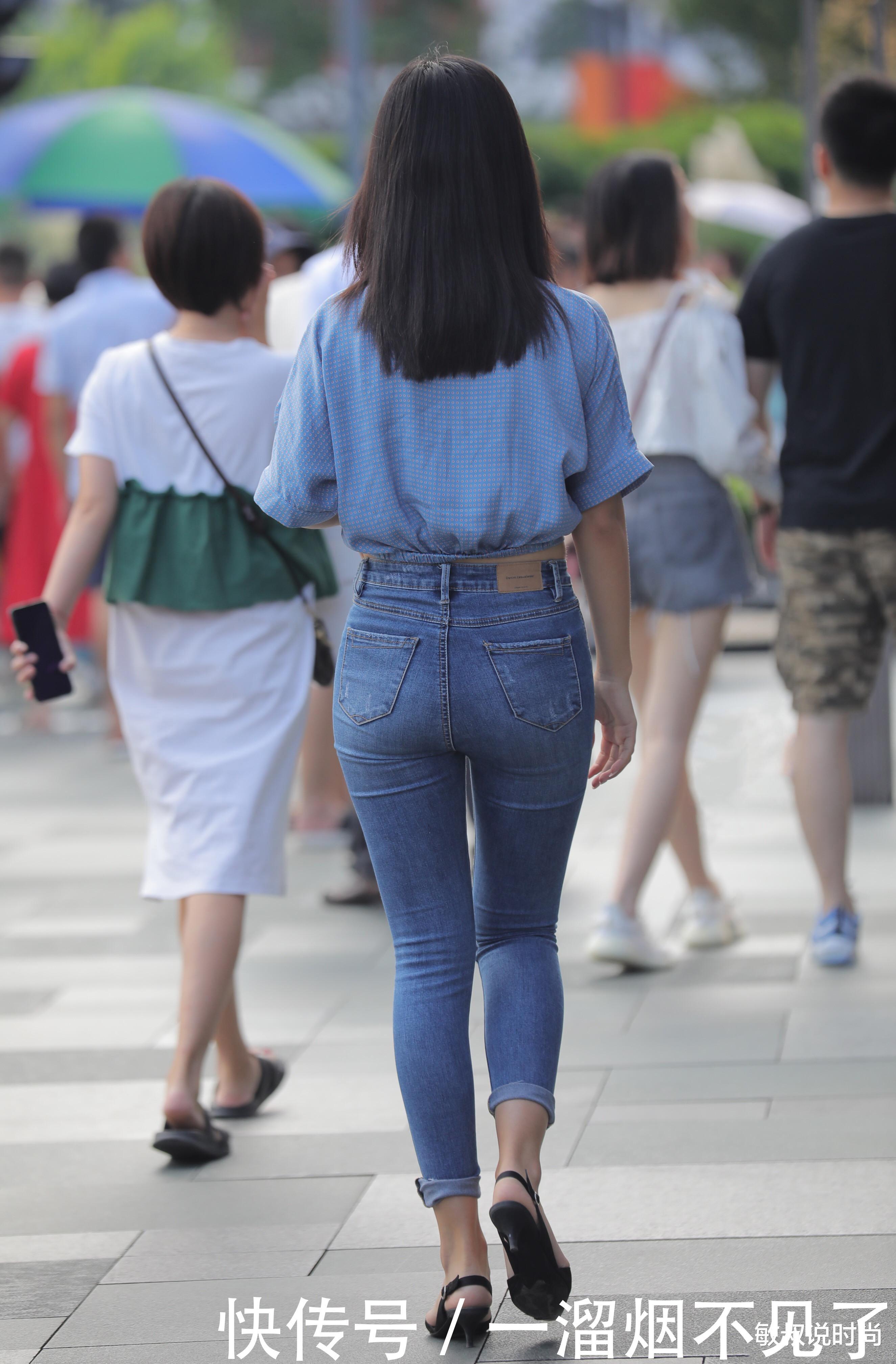 『姐姐穿』30岁还像个小女孩,穿“乖宝宝”衬衫,笑起来令人心动