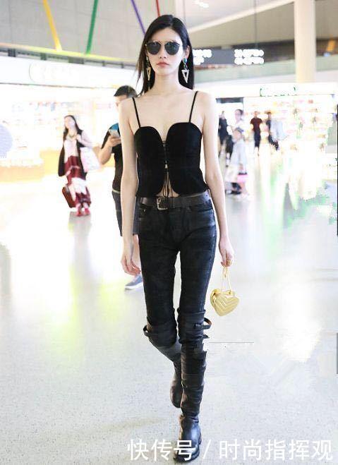 超模奚梦瑶刚换下马丁靴，可又穿上过膝长靴了，真的不热吗？