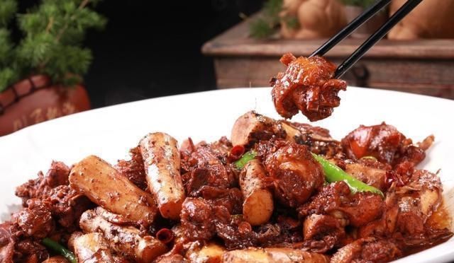  #做法#美食推荐：山药烧鸡块，杂蔬炒腊肉，私房脱骨牛蹄的做法