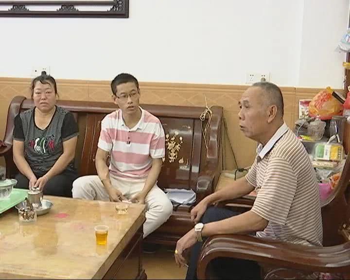 「身患」80后青年身患重病，每天坚持直播带货与病魔抗争