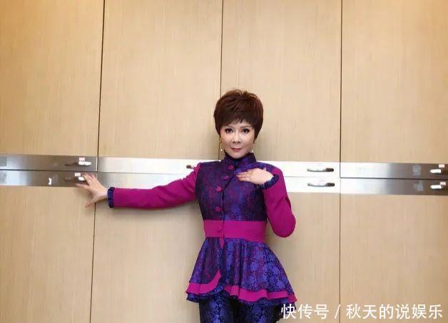 「女王」蔡明因亲人离世被压垮:父亲助她当小品女王,外甥女是最忠实观众