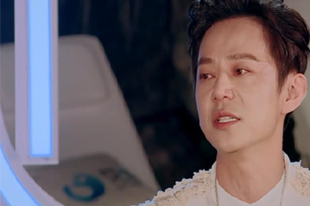 张含韵郭冬临等为疫苗事件发声，何炅建议为受害孩子给出补救方案